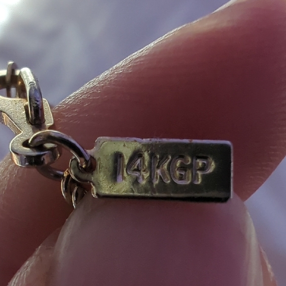 Elegant Gold Rope Chain Bracelet - Picture 3 of 11